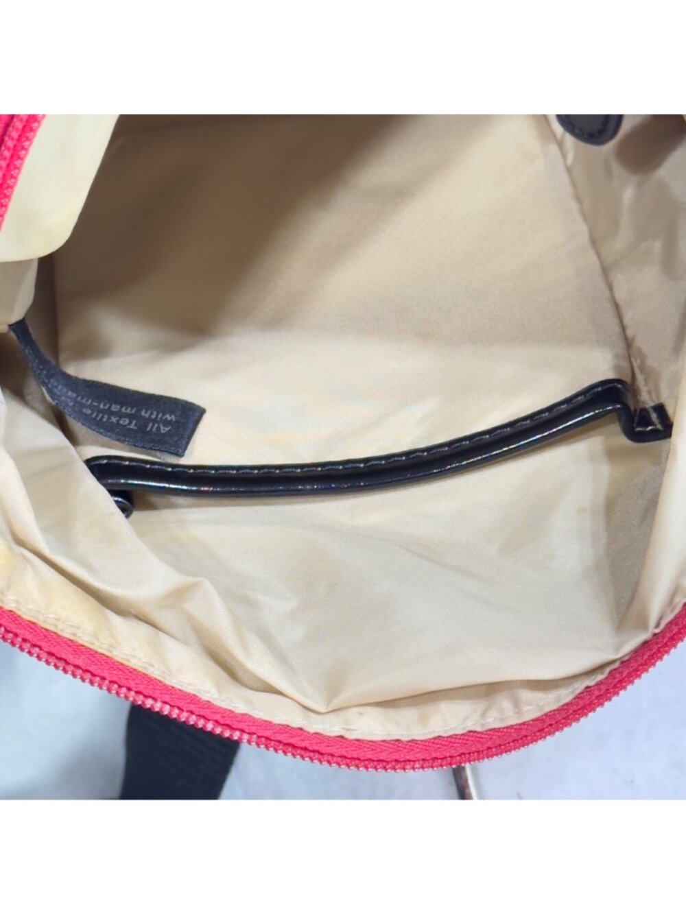 Giani Bernini Red Crossbody Nylon Shoulder Bag Adjustable Black Strap Zip Close - Picture 12 of 16